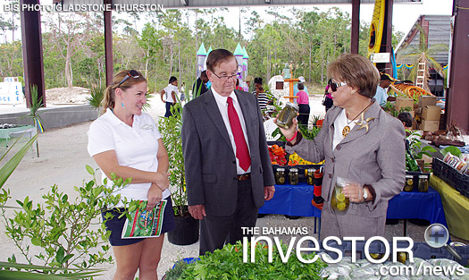 BAIC executive chairman Edison Key (centre) and his wife Kathy (right)