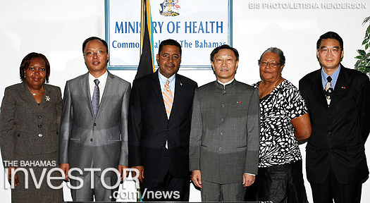 Chinese Ambassador visits Health Ministry