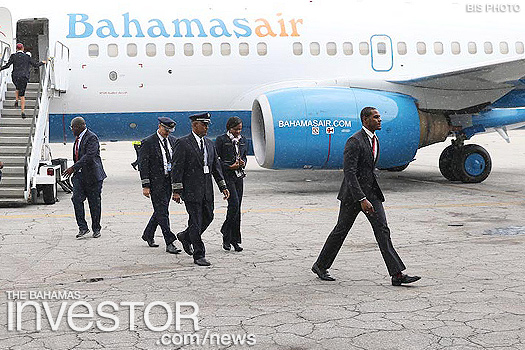 Government officials welcome Bahamasair's new Boeing Government officials welcome Bahamasair's new Boeing