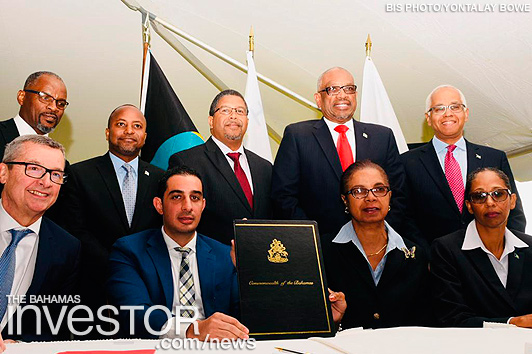 Government inks deal on Grand Lucayan sale – photos